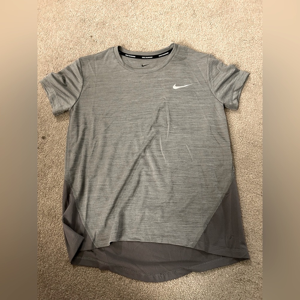 Nike tee